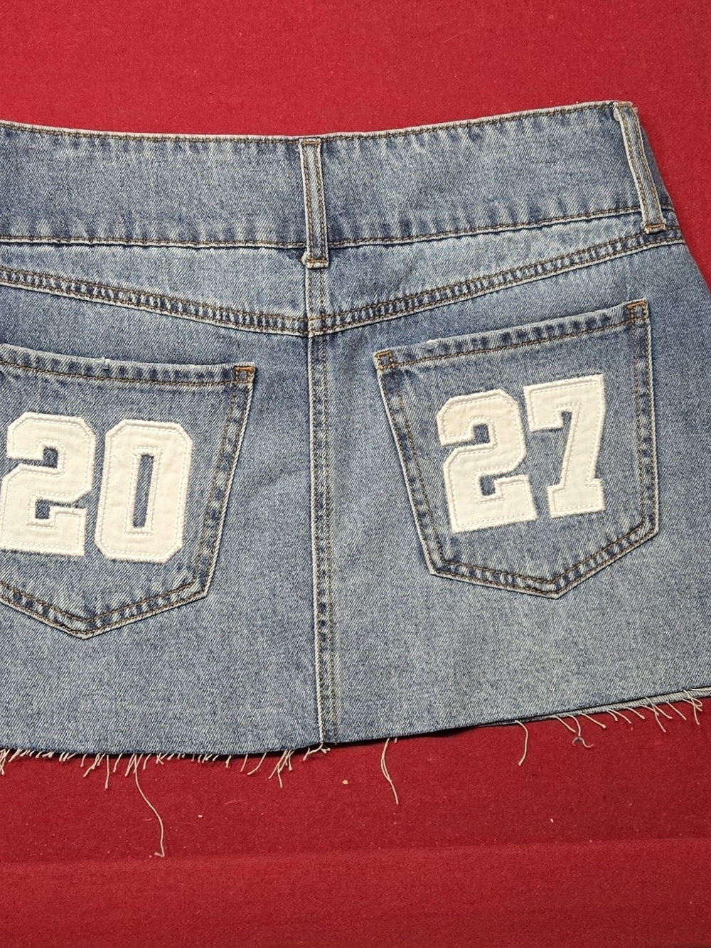 Senior 2027. Denim Jean Skirt .Size 7. Mini Skirt. 28 Waist. NEW